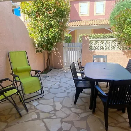 Les Jardins De La -coquet Pavillon A Deux Pas De La Holiday home