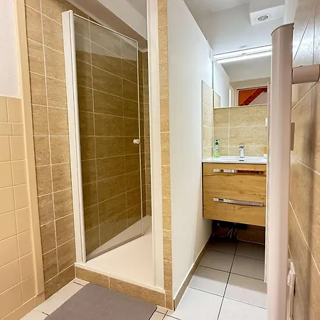 Les Jardins De La -coquet Pavillon A Deux Pas De La Prázdninový dům